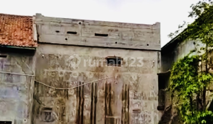 Rumah Wallet di Pemanukan Jawa Barat LT/LB 858/300 1