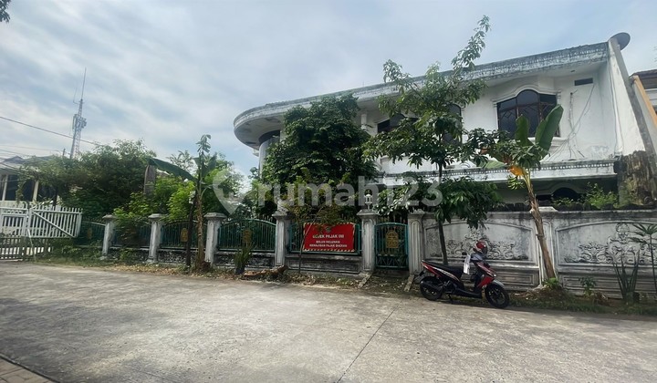 Rumah Hook 600 m2 di Green Garden 2