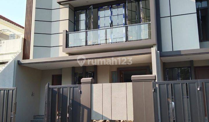 Dijual Rumah Baru 3 Lantai di Taman Permata Buana, Kembangan, Jakarta Barat  1