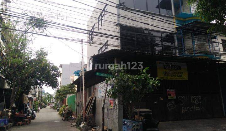 Ruko 3 lantai hook di Jelambar Selatan Raya Jakarta Barat 2