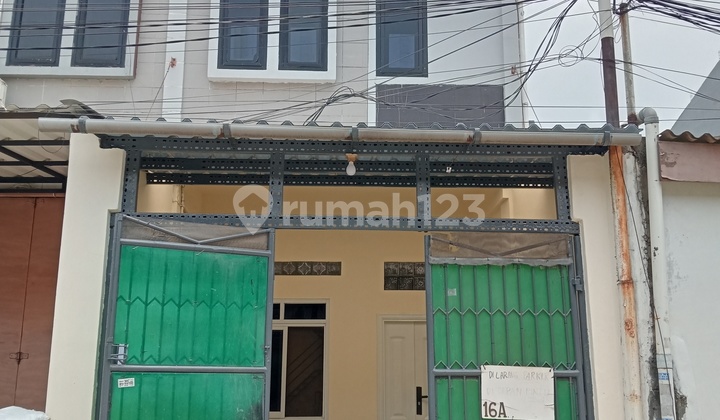 Rumah 3,5 Lantai Di Jln Perdana Wijaya Kusuma Jelambar Jakarta Barat