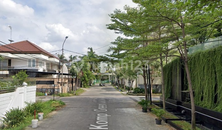 Rumah 2 Lantai Hitung Tanah Shm Di Green Garden, Jakbar 2