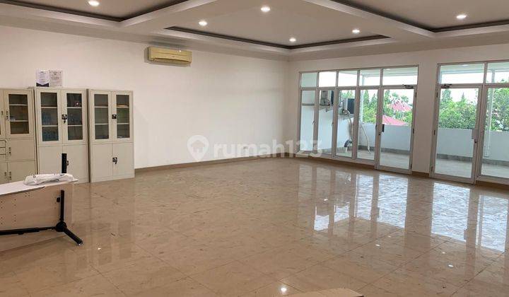 Ruko 4 lantai kondisi baru di Intercon Plaza Kebon Jeruk 1