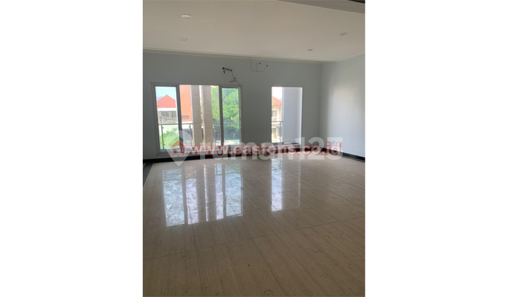 Nice House SHM Taman Surya, West Jakarta 2