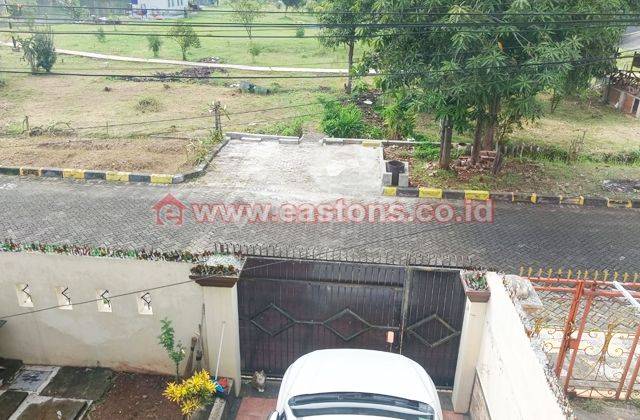 Dijual Rumah 2 Lantai Bagus di Taman Palem, Jakarta Barat 1