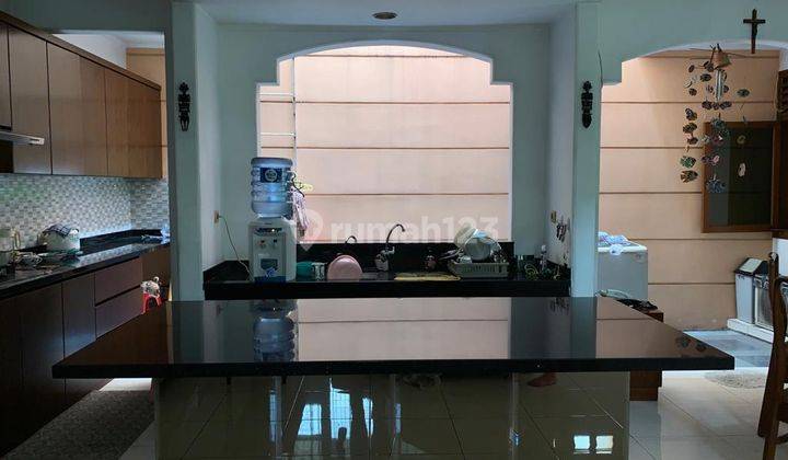 Rumah Hook 2 Lantai Bagus SHM di Taman Aries Jakarta Barat 2