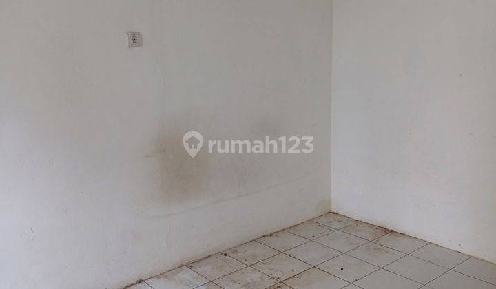 Rumah Siap Huni Lokasi Jalan Utama Dekat Gerbang Di Citra Raya 2