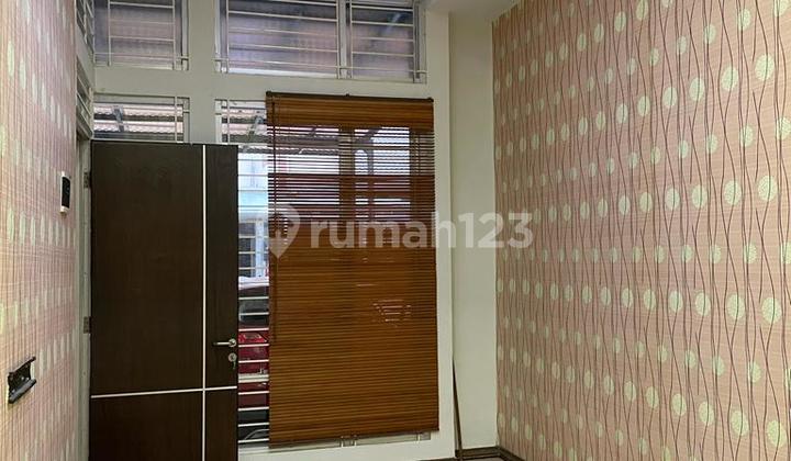 Rumah Asri Siap Huni Lengkap Fasilitas di Citra Raya Tangerang 2