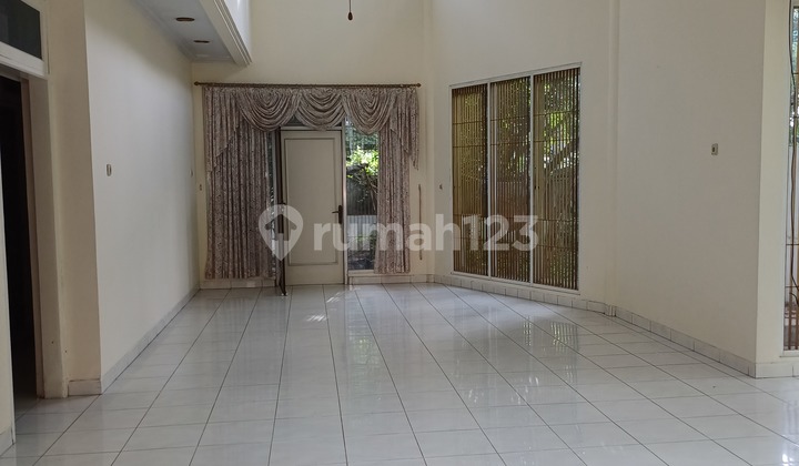 Rumah Bagus 2 Lantai Siap Huni Strategis Di Modernland Tangerang Rumah Bagus 2 Lantai Siap Huni Strategis Di Modernland Tangerang