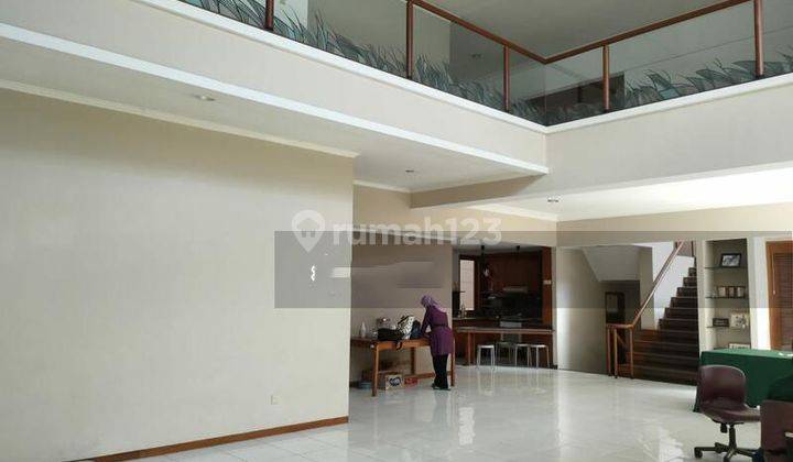 Dijual Rumah Mewah Dan Luas di Setrasari, Setiabudi Bandung 1