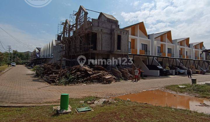 Rumah Hoek Dalam Komplek Fasilitas Clubhouse Dkt MRT Lebak Bulus 1