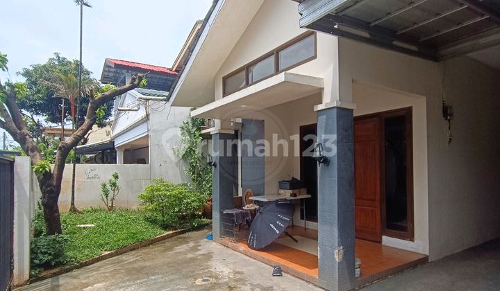 Rumah Dalam Komplek Area Bintaro Sektor 2 Dekat Jakarta Selatan