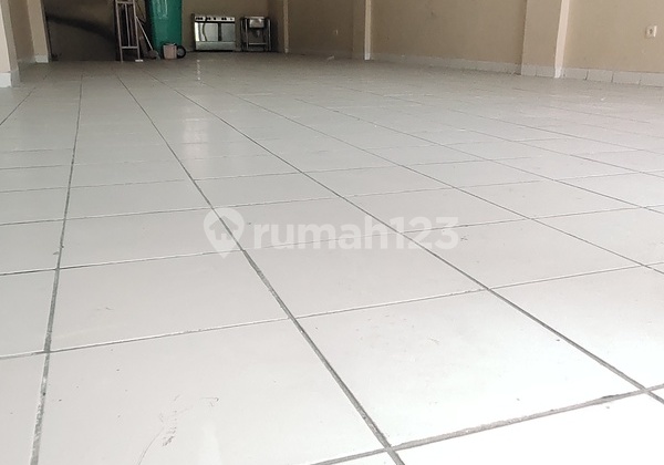 Dn, 3-Storey Shop House for Sale in Serpong Raya