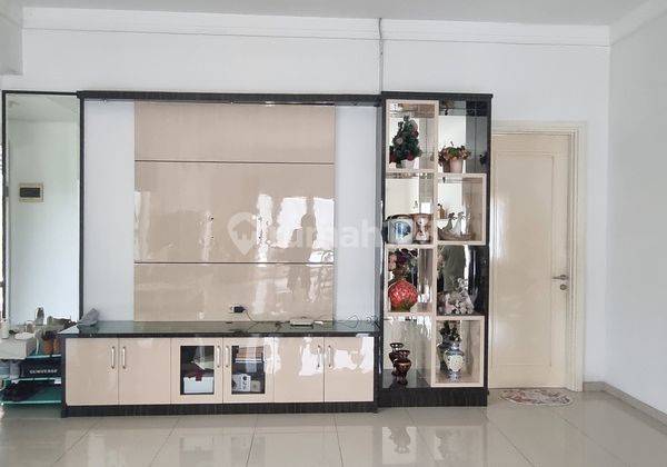 Rb. Dijual Rumah Di Sutera Aurora Alam Sutera Semi Furnished  Lingkungan Nyaman Adem Dekat Tol Alam Sutera 2