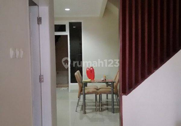 Jtk, Dijual Rumah di Komplek Permata Puri Media, Kembangan 1