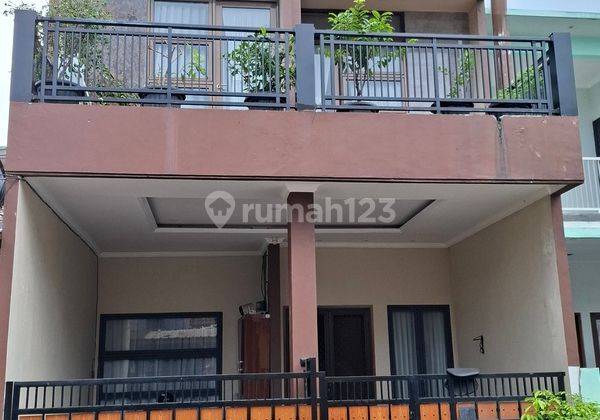 Rn Dijual Rumah 2 Lantai Bagus di Graha Adena Tangerang Selatan 1