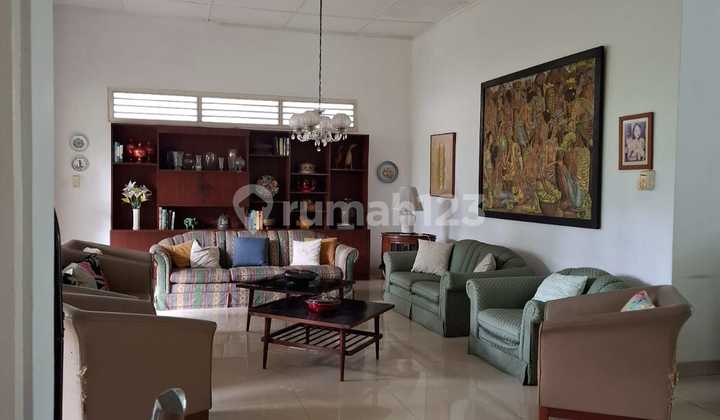 Dijual Rumah Tua, Asri Hitung Tanah Di Darmawangsa, Kebayoran Baru