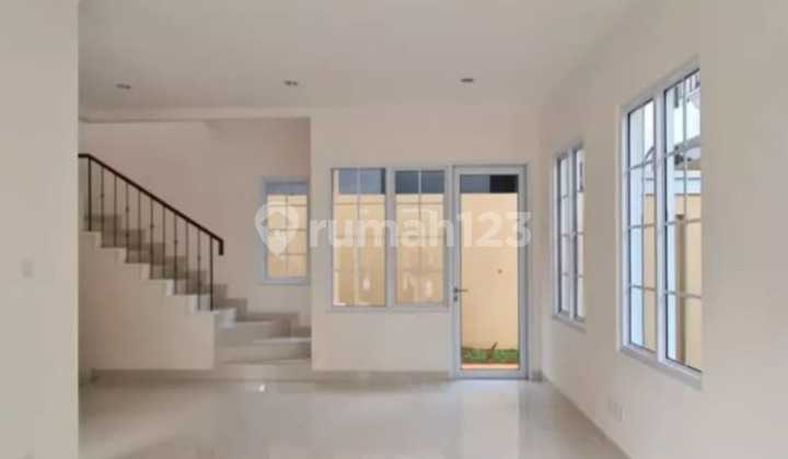 For Sale at a Loss, Nice House in the Menteng Village Cluster, Gading Serpong 2