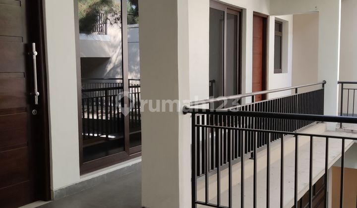 Sektor Giriloka . Rumah Bagus , Brand New , Bisa Untuk Rumah Kos, Mess Kantor. Modern Industrial Minimalist,  Di Daerah Sektor Giriloka 1 Bsd City Tangerang