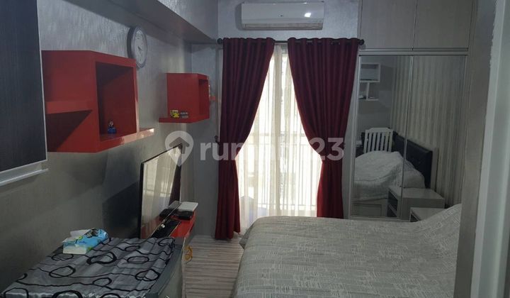 Dijual Cepat 1 Unit Apartemen di Serpong Green View. Cisauk Tangerang. Type Studio. Lt 22M². Lb 24M². View Kolam Renang.