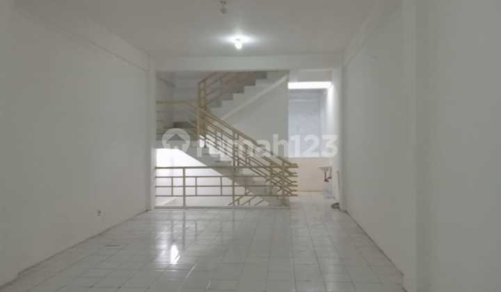Disewakan 1 Unit Ruko Di Permata Regency Jakarta Barat. 3½ Lantai. Lt 4,5x 17. Sangat Cocok Utk Kantor Disewakan 1 Unit Ruko Di Permata Regency Jakarta Barat. 3½ Lantai. Lt 4,5x 17. Sangat Cocok Utk Kantor
