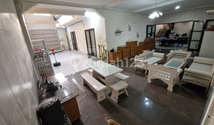 Rumah di Sutera Buana . Alam Sutera , Tangerang Selatan. Lt 432M². Lb 500M².