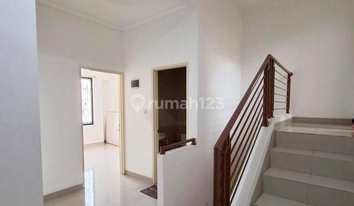 Rumah Di Taman Sutera Feronia Alam Sutera . Lt 160m². 2½ Lantai. Hadap Timur 2