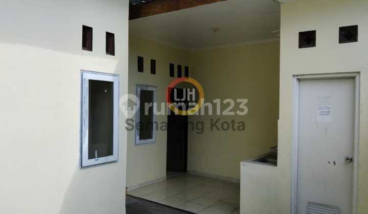 Ready-to-occupy house in Plamongansari 2