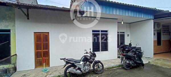 Rumah di Daerah Plamongansari 1