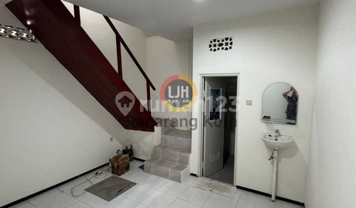 Ruko siap pakai di jalan MT Haryono 1