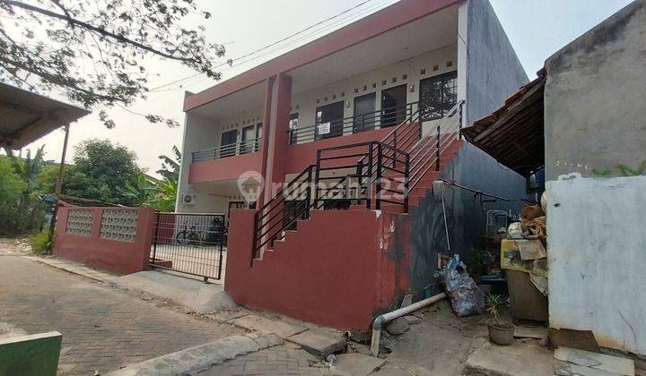 Rumah Kontrakan 2 Lantai, 8 Pintu, Rp. 1.8M (nego)  2