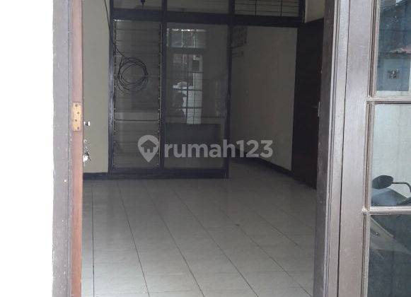 Rumah di Jalan kembar baru  Bandung 1