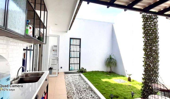 Rumah di Summarecon Bandung Jawa Barat Bagus hadap Utara 1