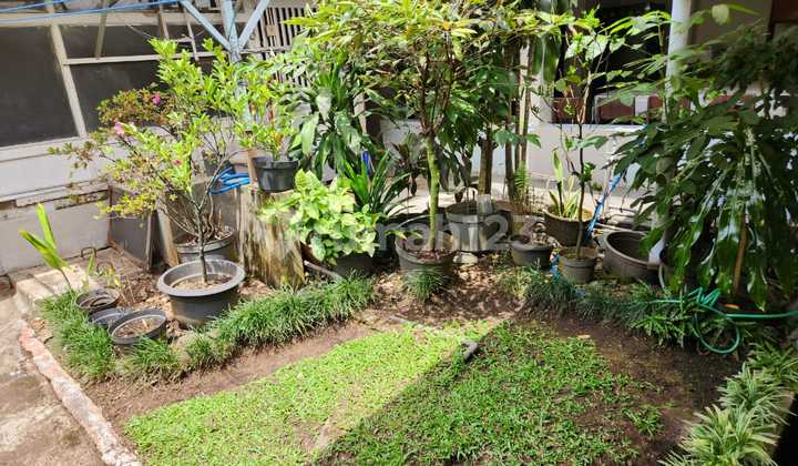 House near Hasan Sadikin Hospital, 15 M Negotiable. 2