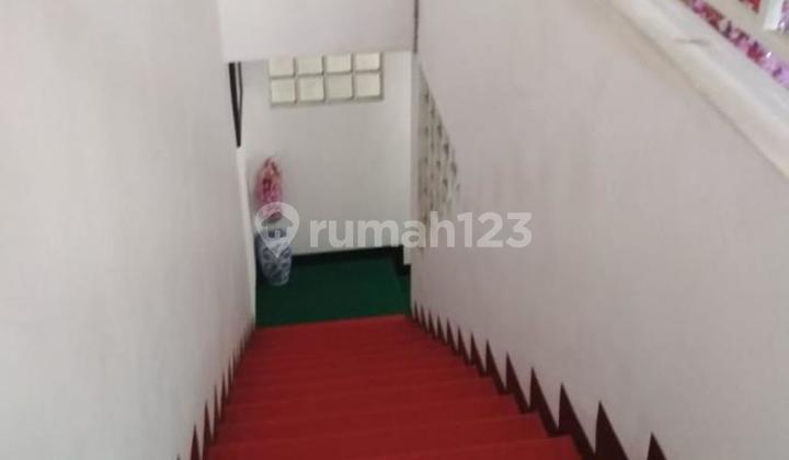 Rumah 3 Lantai Sarimanis Sarijadi Bandung 2