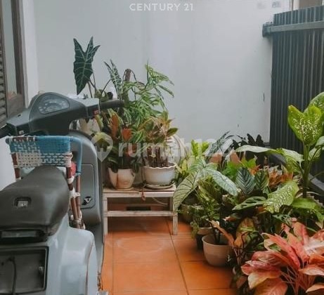 Good Minimalist House in Pondok Bambu, East Jakarta 2