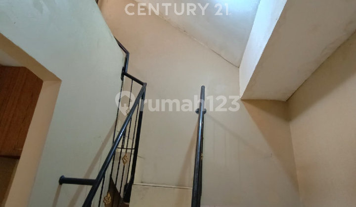 For Sale Quick House in Harapan Indah 1 Bekasi 2