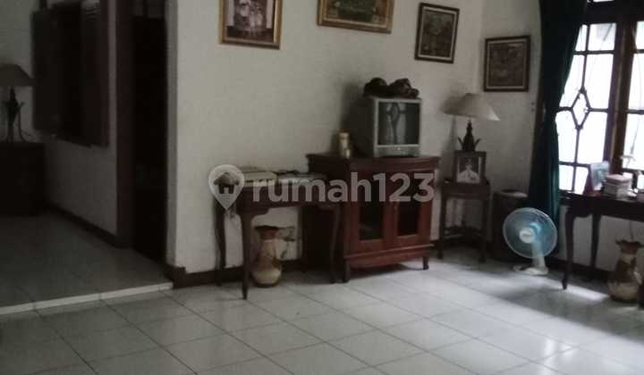 Hunian Nyaman di Kav Dprd Dki Cibubur, Jakarta Timur - Full Furnished 2