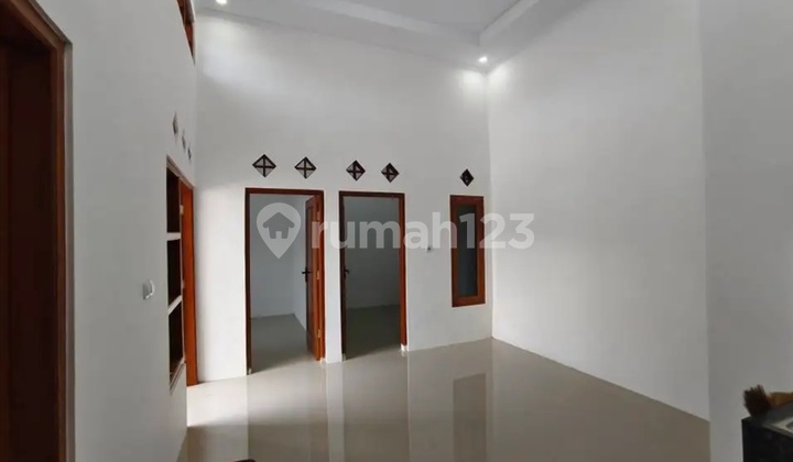 Rumah Baru Minimalis Dekat Ums 2