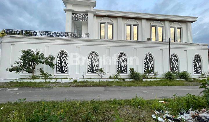 RUMAH MEWAH MODERN MINIMALIS PLUS KOLAM RENANG SOLO BARU 2