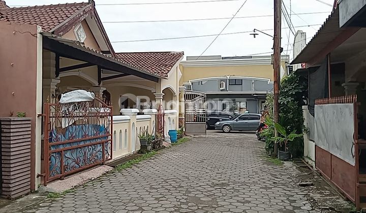 RUMAH DEKAT BANDARA COLOMADU RUMAH DEKAT BANDARA COLOMADU