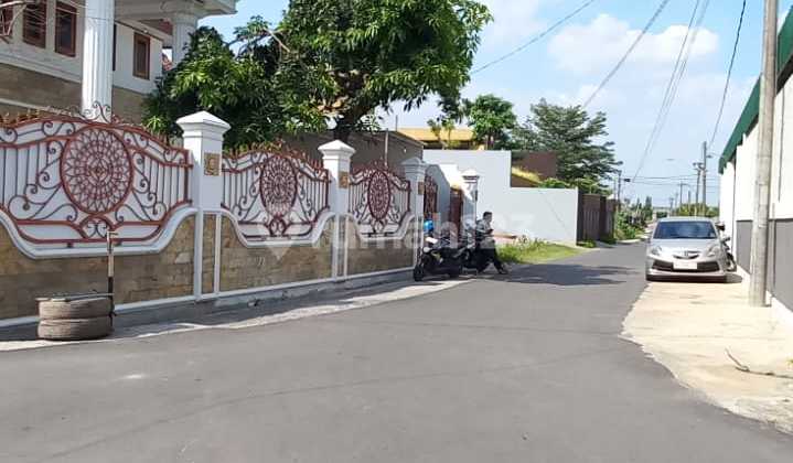 Rumah Siap Huni Dekat Ums 2