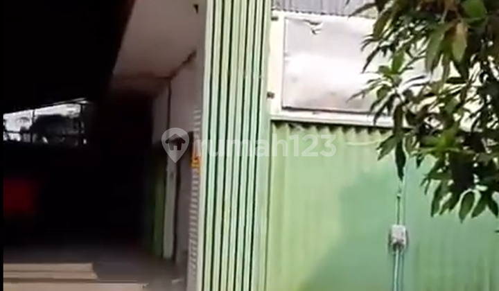 Jual Toko Material Ramai di Jakarta Barat Akses Angkot