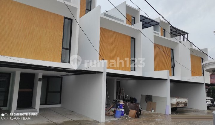 Rumah Strategis di Bintara Jaya Bekasi Barat Bebas Dari Banjir Dekat Pondok Kopi Jakarta Timur