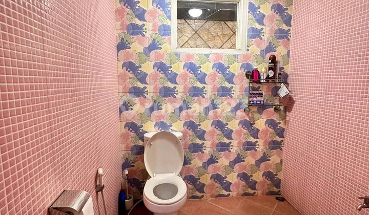 Luxury 3-Story House for Sale in Cipinang, East Jakarta - Wide Road, Flood-Free & Close to Toll Road 2