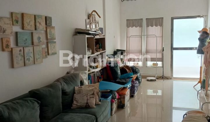 BEAUTIFUL QUEEN GARDEN HOUSE READY TO OCCUPY