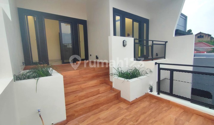 rumah bagus di Graha Raya cocok untuk pasangan muda rumah bagus di Graha Raya cocok untuk pasangan muda