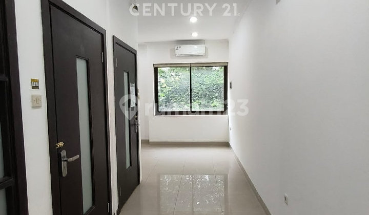 Ruko Rapi Depan Jalan Raya Kelapa Gading Ruko Rapi Depan Jalan Raya Kelapa Gading