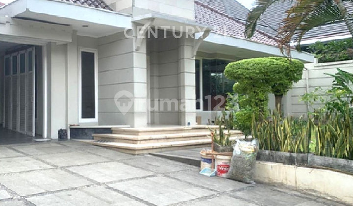 Rumah Mewah bisa untuk Kantor atau Usaha di Menteng