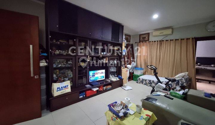 Rumah Full Furnished Di Perumahan Premier Riviera Jakarta Timur 2